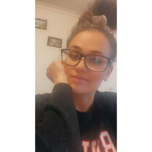 Meet your Posher, Kirsty-lee